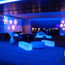 cocktail table rentals