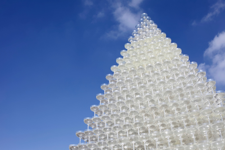 pyramid of wine glasses