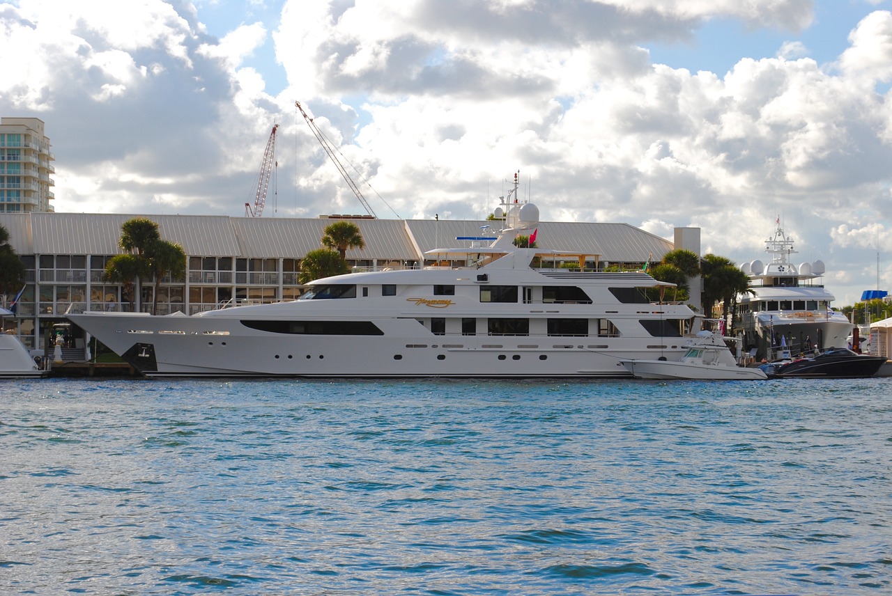 event party yacht 