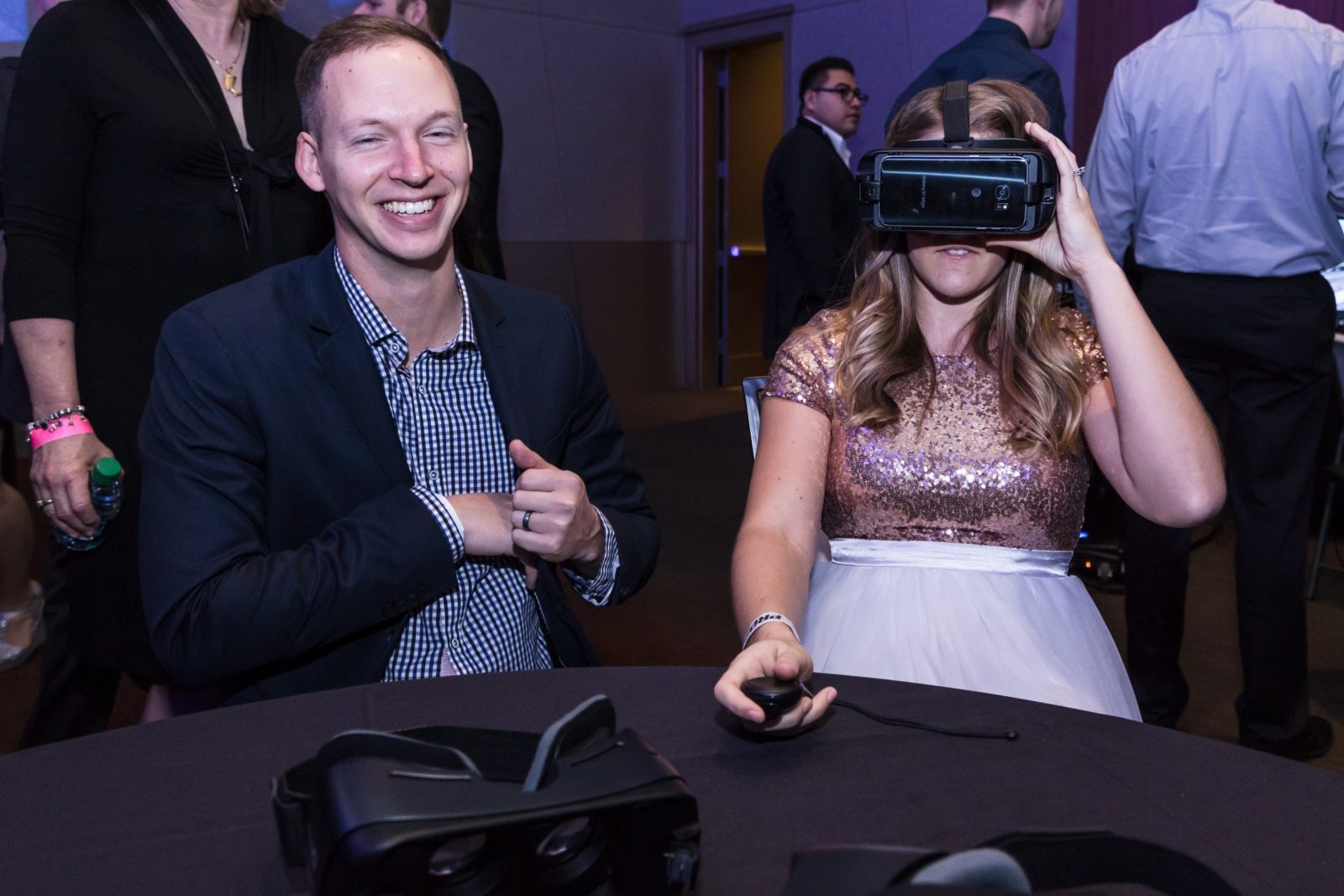 couple using virtual reality