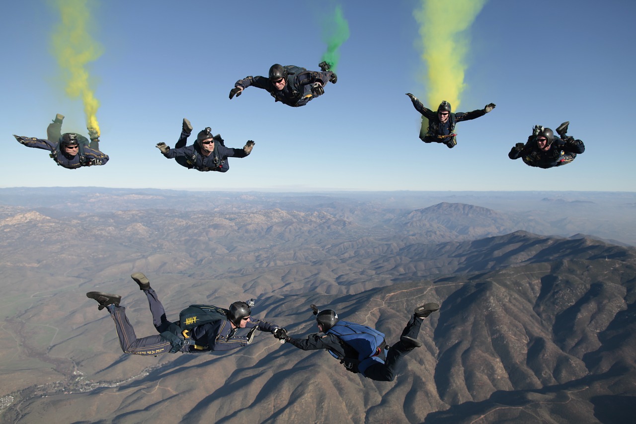 team skydiving