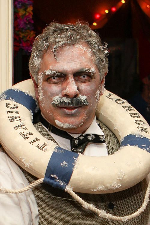 Titanic captain costume 