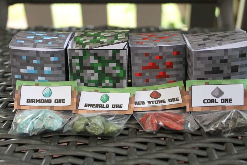 Minecraft themed gift bags