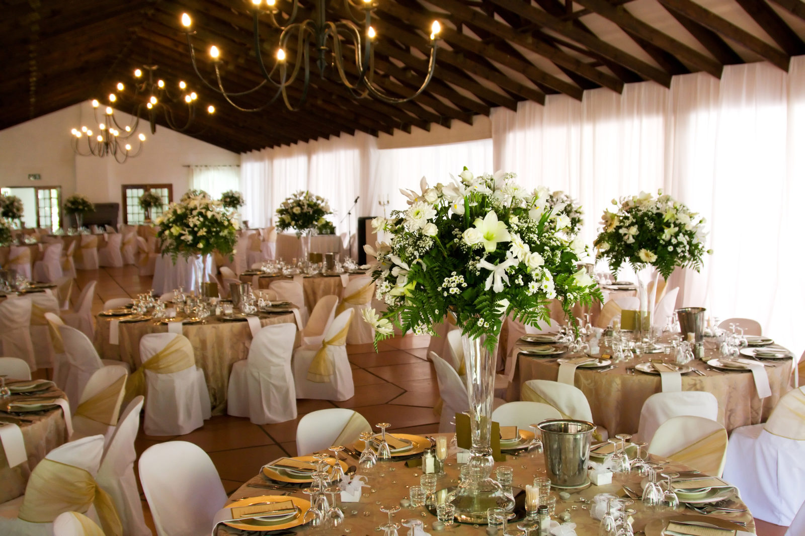 wedding reception decor