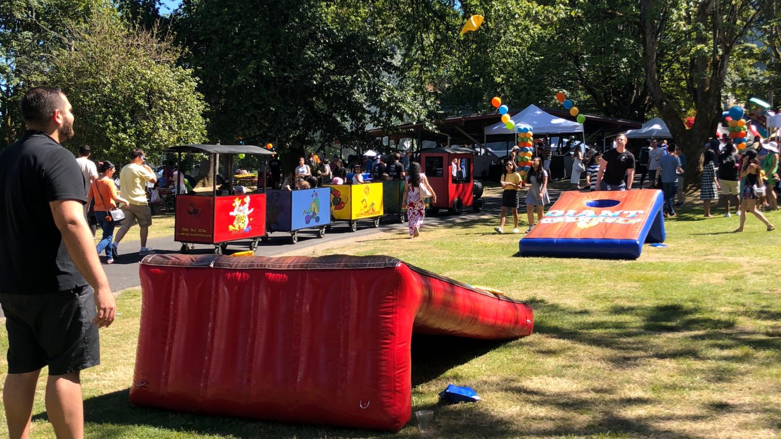 Giant Cornhole
