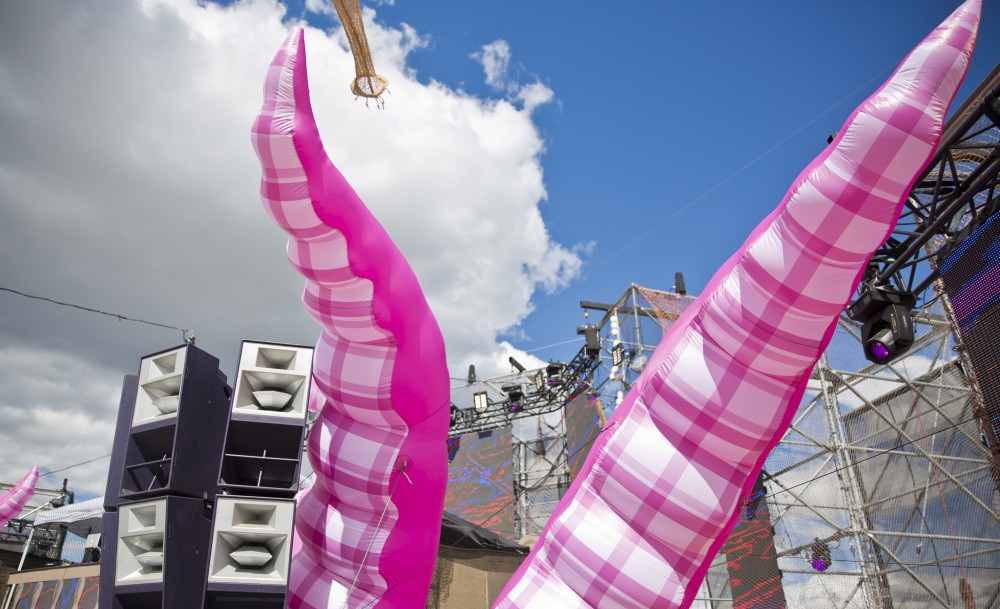 osum pink tenticles