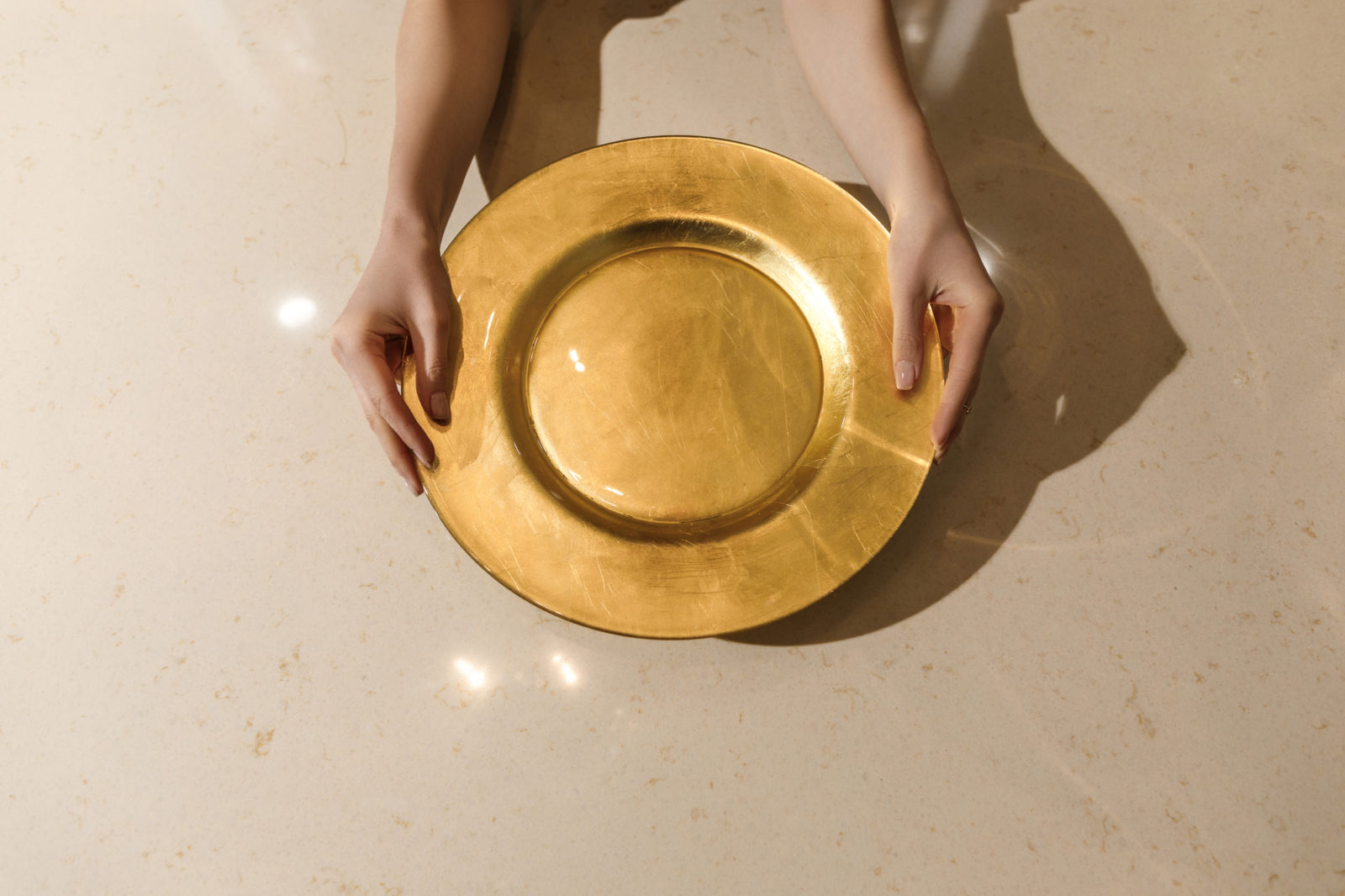 elegant gold dinner plate