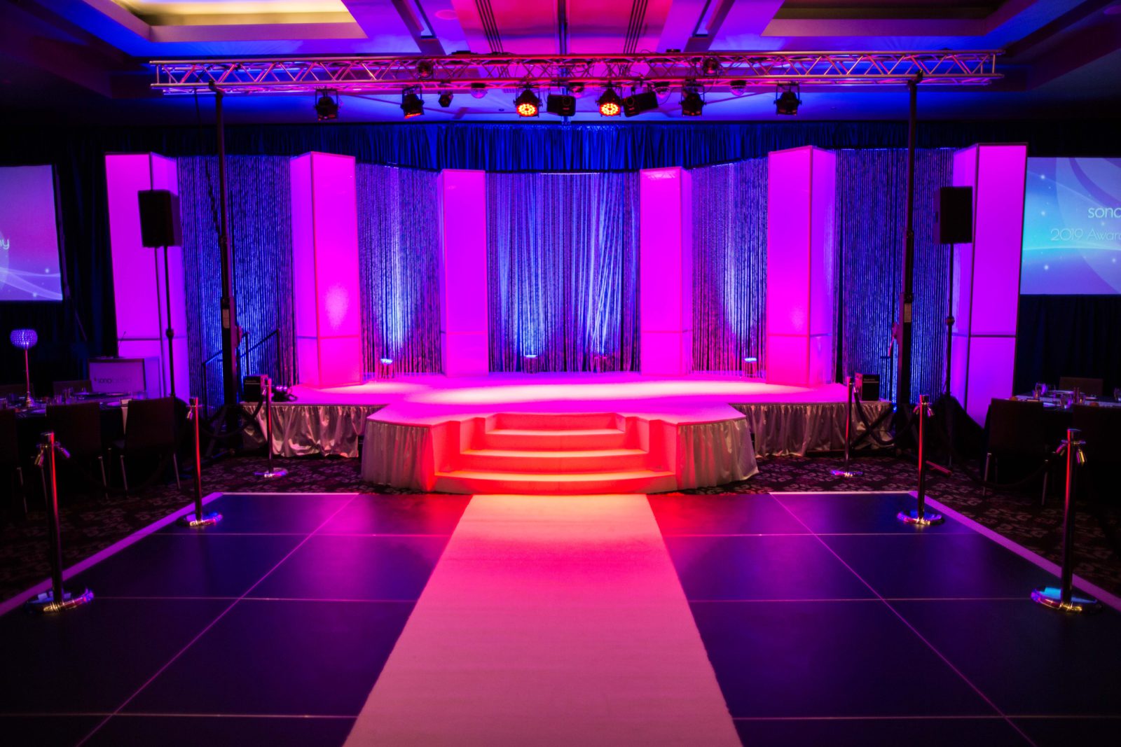 custom awards show decor