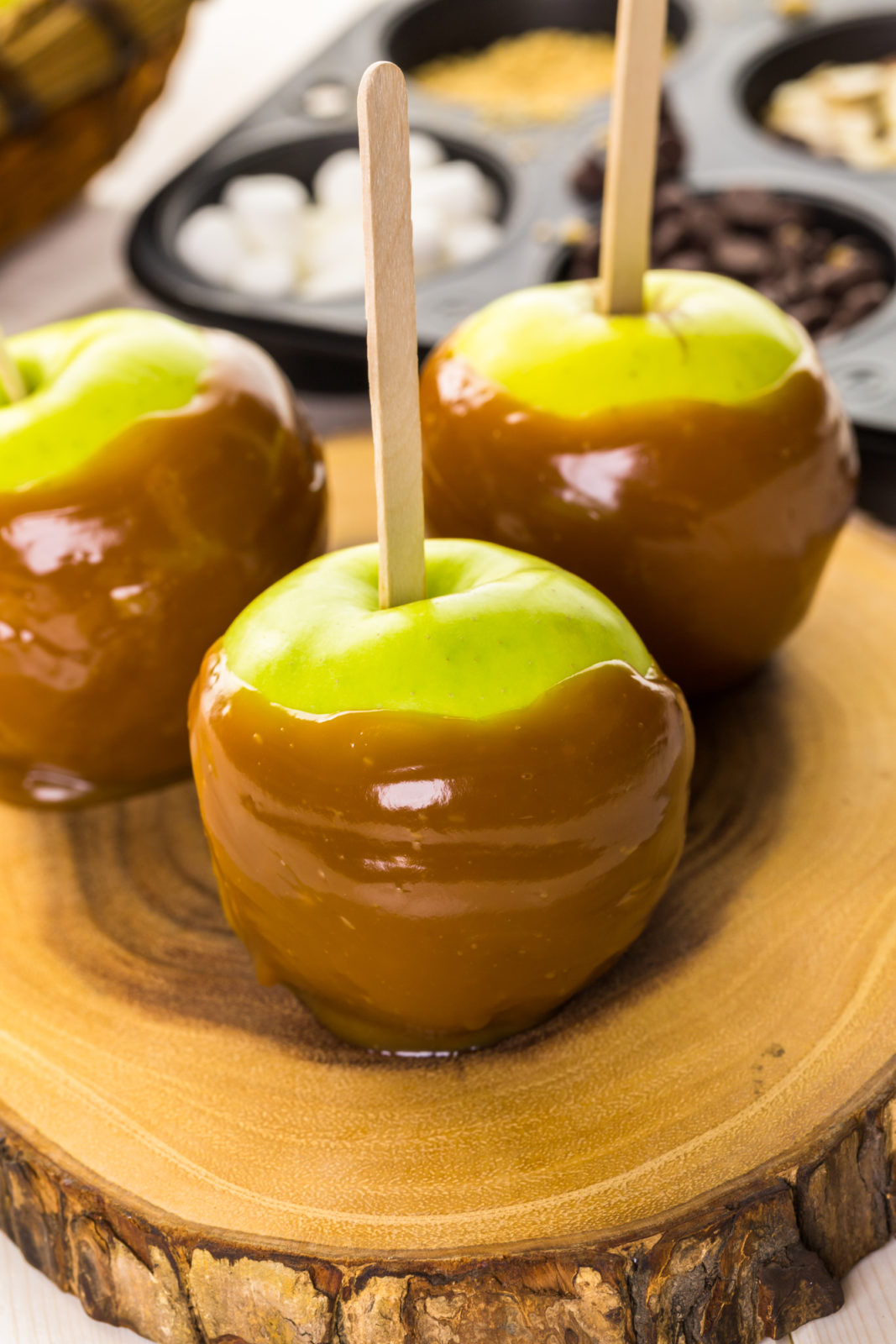 Halloween in 2020 Candy Apples